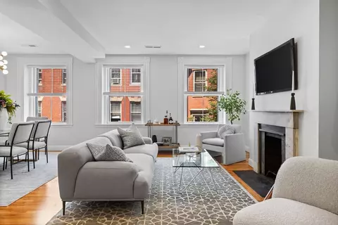 26 Temple St #3, Boston, MA 02114