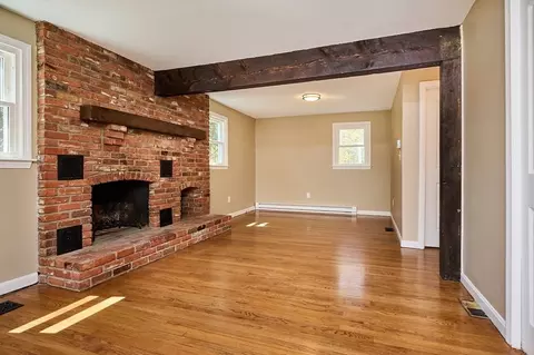 Living - 10 Beyer Dr, Easthampton, MA 01027 photo 3 of 3