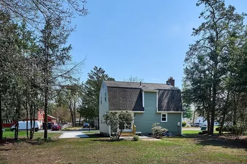 Exterior - 10 Beyer Dr, Easthampton, MA 01027 photo 6 of 6