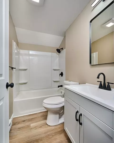Bath - 10 Beyer Dr, Easthampton, MA 01027 photo 2 of 2