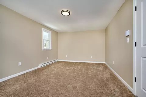 Bedroom - 10 Beyer Dr, Easthampton, MA 01027 photo 2 of 5