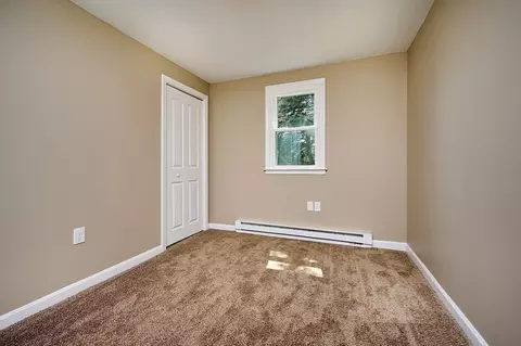 Bedroom - 10 Beyer Dr, Easthampton, MA 01027 photo 5 of 5