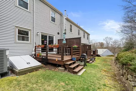 Exterior - 12 Oak Ridge Dr #3, Maynard, MA 01754 photo 6 of 9