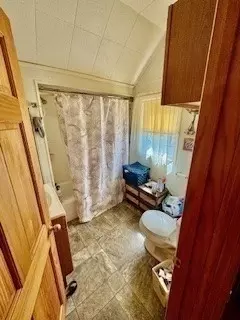 63 Raymond St, Fall River, MA 02723 photo 6