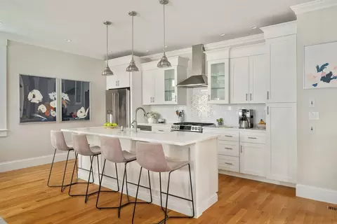 41 Sargent Ave #B, Somerville, MA 02145