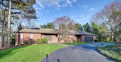 14 Seneca Rd, Canton, MA 02021