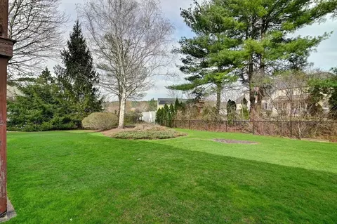 Exterior - 14 Seneca Rd, Canton, MA 02021 photo 6 of 10