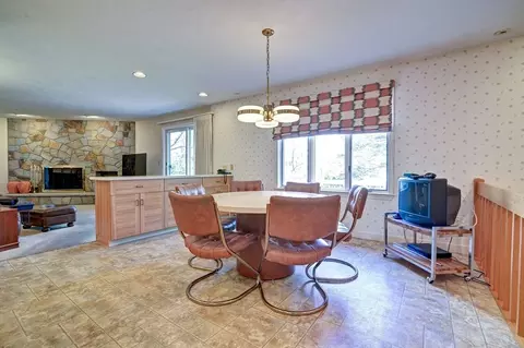 Dining - 14 Seneca Rd, Canton, MA 02021 photo 1 of 3
