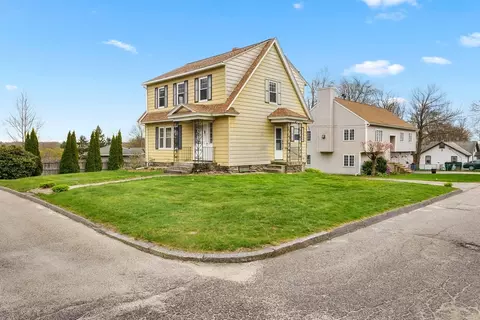 Exterior - 17 Medfield St, Worcester, MA 01606 photo 9 of 9