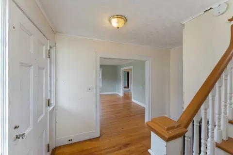 Entry Way - 17 Medfield St, Worcester, MA 01606 photo 1 of 2