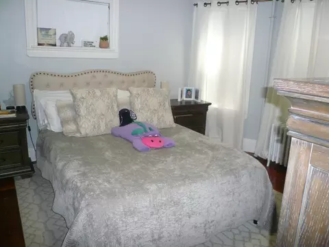 Bedroom - 147-149 Hancock St, Everett, MA 02149 photo 3 of 9