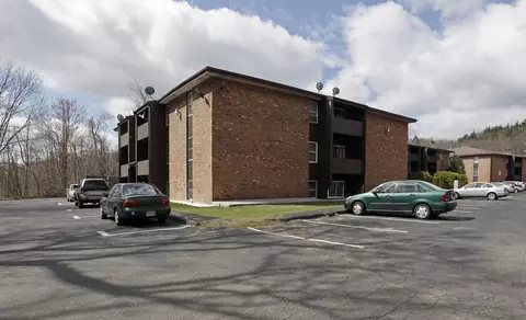 556-560 Mill St, Worcester, MA 01602