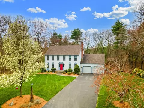15 Castle Rd, Norfolk, MA 02056