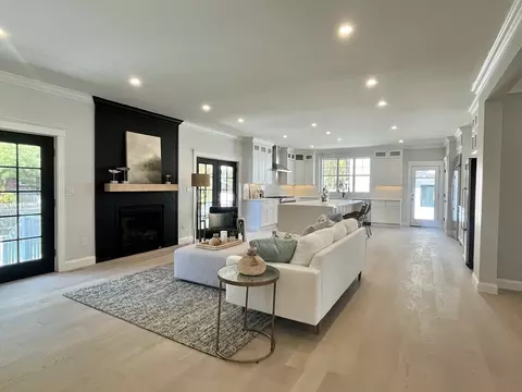 Living - 1039 Greendale Ave, Needham, MA 02492 photo 1 of 4