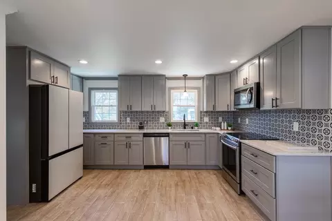 Kitchen - 11 Benjamin Rd, Worcester, MA 01602 photo 1 of 2