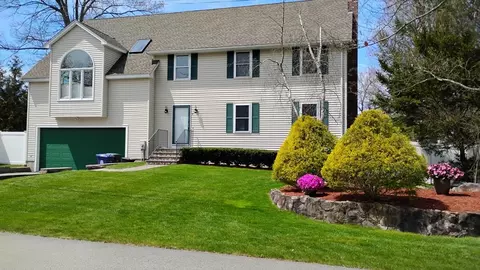 4 Fay St, Wilmington, MA 01887