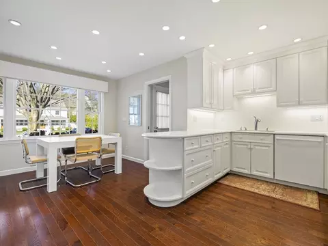 14 Colgate Rd, Wellesley, MA 02482 photo 3