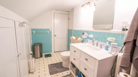 Bath - 239 Beech St, Boston, MA 02131 photo 2 of 4