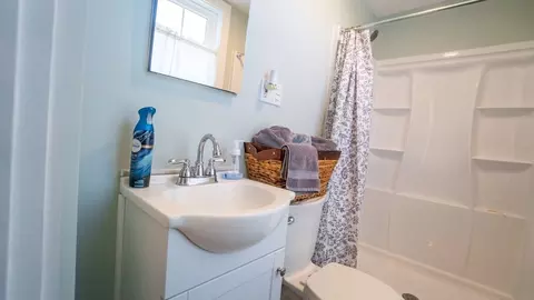 Bath - 239 Beech St, Boston, MA 02131 photo 3 of 4