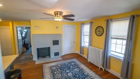 Living - 239 Beech St, Boston, MA 02131 photo 1 of 2