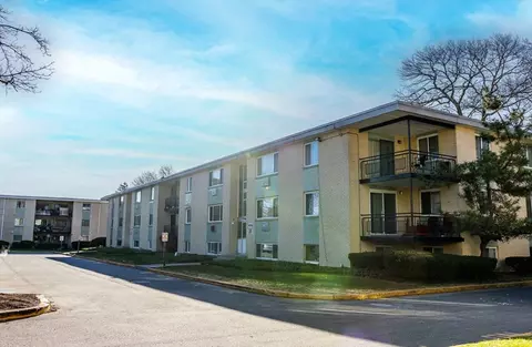 20 Nelson Dr #2B, Randolph, MA 02368