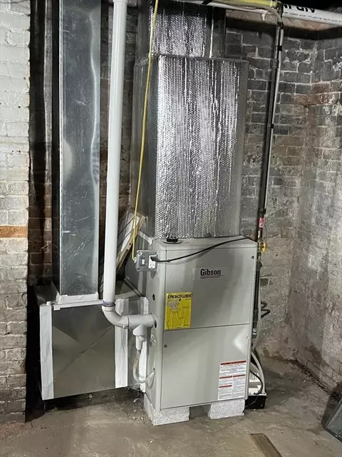 Other - 70 Sherman St, Springfield, MA 01109 photo 5 of 10