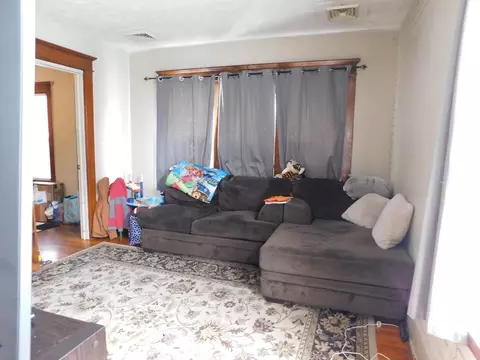 Living - 190-192 College St, Springfield, MA 01109 photo 5 of 5