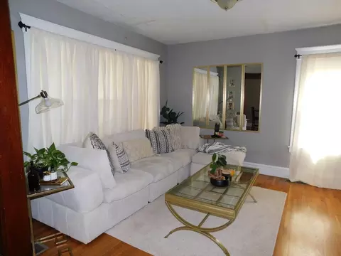 Living - 190-192 College St, Springfield, MA 01109 photo 2 of 5