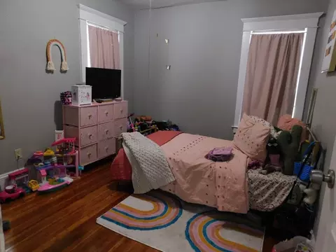 Bedroom - 190-192 College St, Springfield, MA 01109 photo 4 of 6
