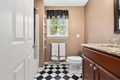 10 Hawk Way, Georgetown, MA 01833 photo 23