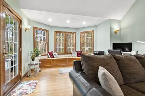 10 Hawk Way, Georgetown, MA 01833 photo 7