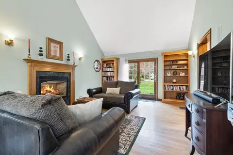 10 Hawk Way, Georgetown, MA 01833 photo 8