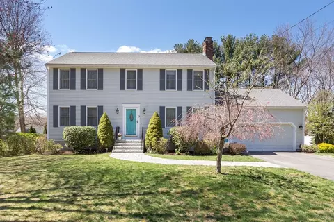 9 Rachael Cir, Franklin, MA 02038