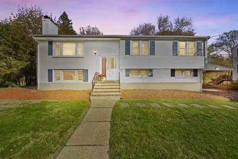 246 Colwell Dr, Dedham, MA 02026 photo 1