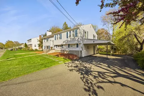 246 Colwell Dr, Dedham, MA 02026 photo 2