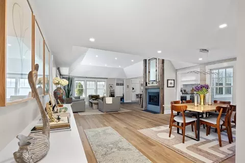 Entry Way - 5 Smith Way, Hingham, MA 02043 photo 5 of 6