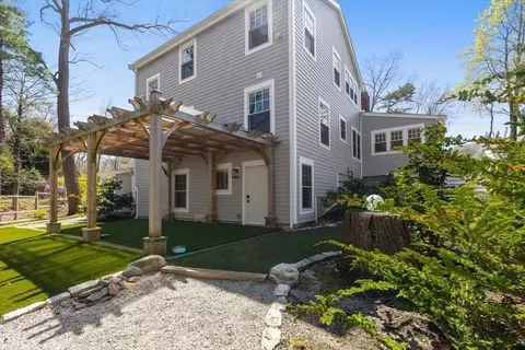 Exterior - 5 Smith Way, Hingham, MA 02043 photo 10 of 10
