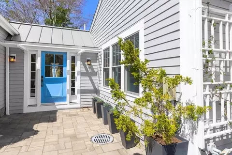 Exterior - 5 Smith Way, Hingham, MA 02043 photo 2 of 10