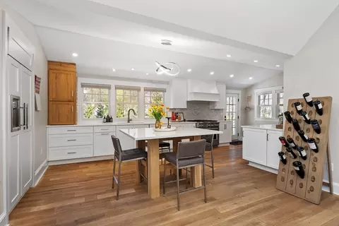 Kitchen - 5 Smith Way, Hingham, MA 02043 photo 1 of 6