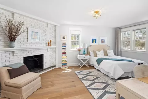 Bedroom - 5 Smith Way, Hingham, MA 02043 photo 1 of 4