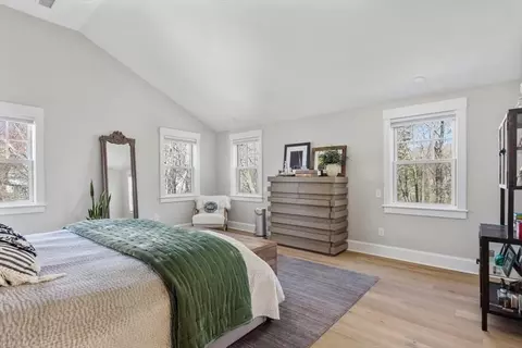 Bedroom - 5 Smith Way, Hingham, MA 02043 photo 3 of 4