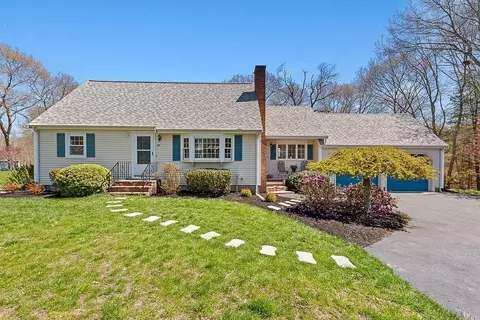 39 Range Ave, Taunton, MA 02780