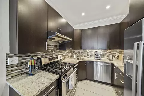 200 Saint Botolph St #3, Boston, MA 02115