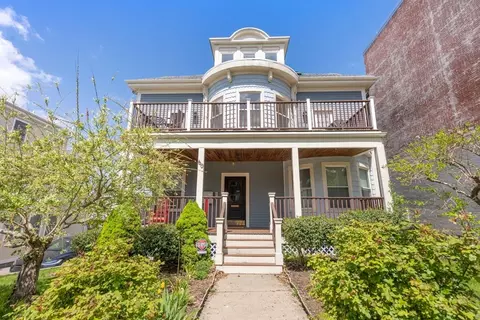 60 Iffley Rd #3, Jamaica Plain, MA 02130