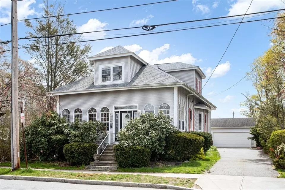 1833 Highland Ave, Fall River, MA 02720 31 Photos Movoto