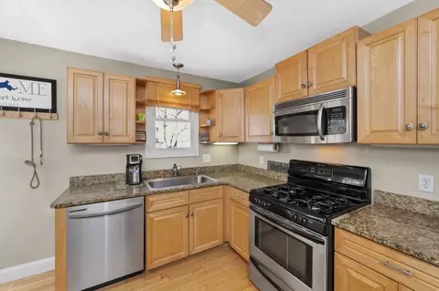 354 Cabot St #2, Beverly, MA 01915
