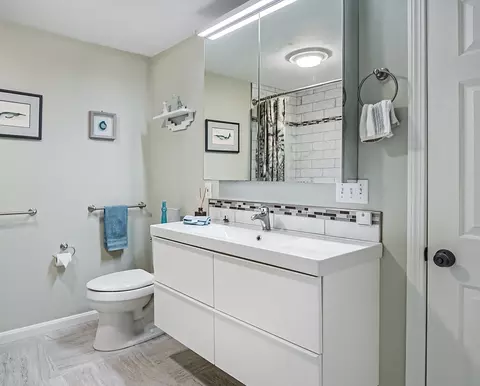 Bath - 24 Coldspring Dr #A, Sutton, MA 01590 photo 1 of 4