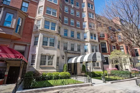 250 Beacon St #8, Boston, MA 02116