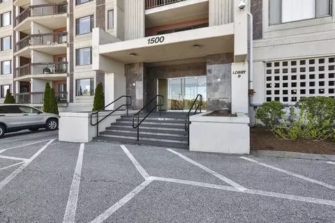 1500 Worcester Rd #222, Framingham, MA 01702