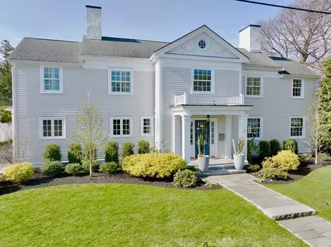 Exterior - 3 Goldthwait Rd, Marblehead, MA 01945 photo 2 of 6